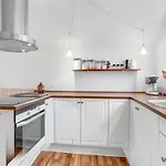 2 Bedroom Lovely In 別荘